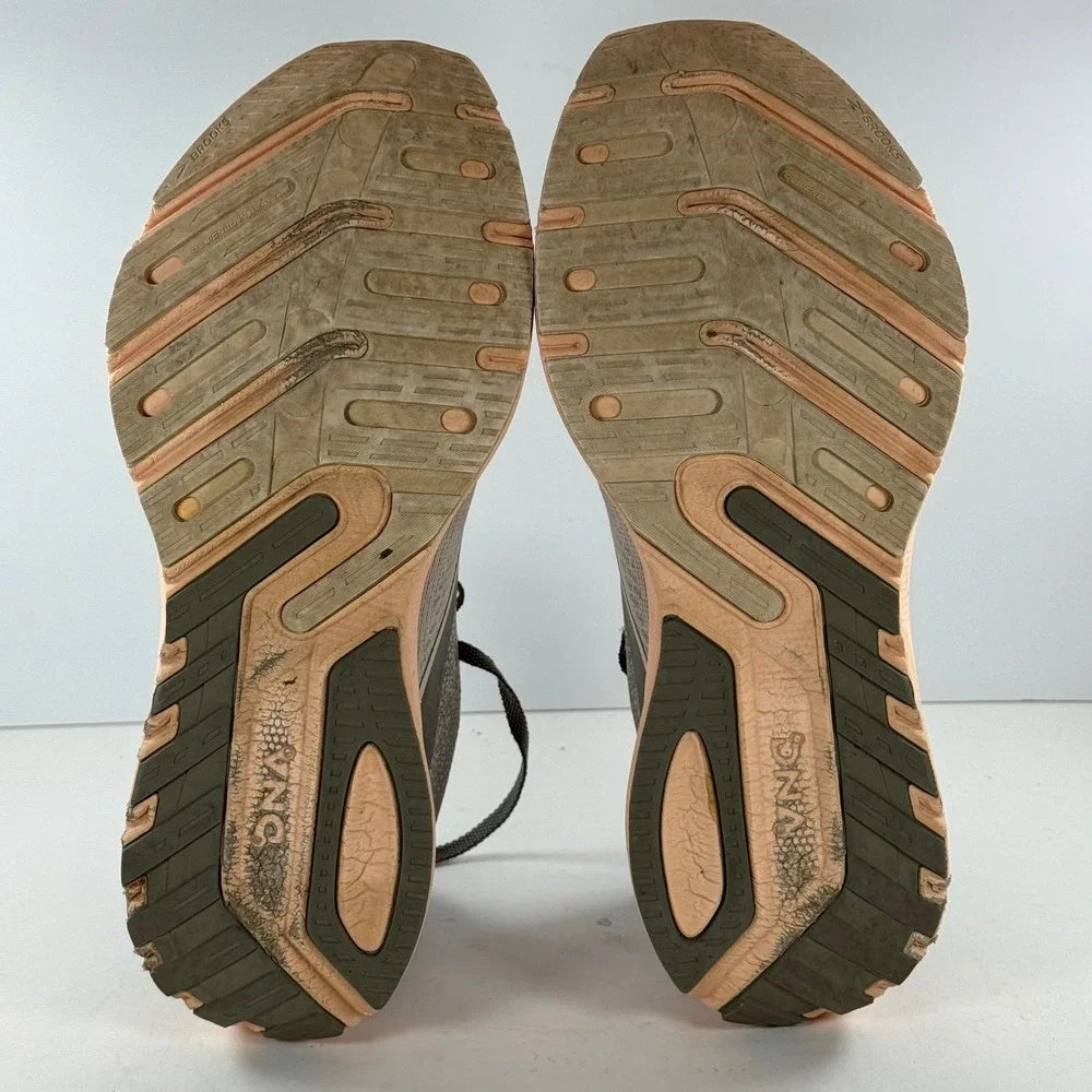 Brooks Launch 10 Women's Running Shoes‎ Grey Peach Size 9.5 Athletic Sneakers